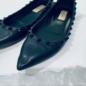 Valentino Garavani Flats